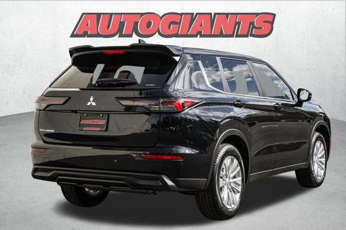 2025 Mitsubishi Outlander ES 2.5 S-AWC