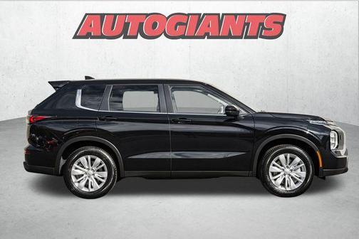 2025 Mitsubishi Outlander ES 2.5 S-AWC