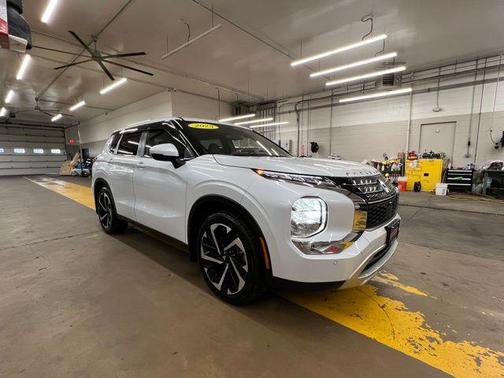 2023 Mitsubishi Outlander SE 2.5 2WD