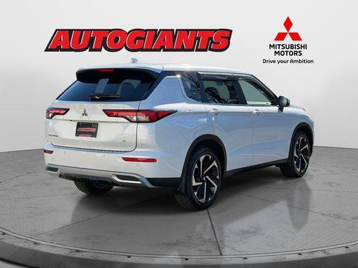2023 Mitsubishi Outlander SE 2.5 2WD