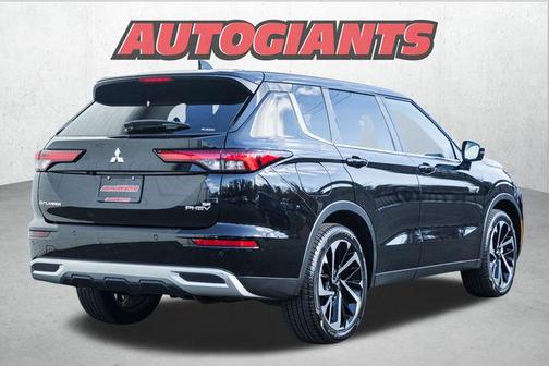 2023 Mitsubishi Outlander PHEV SE S-AWC