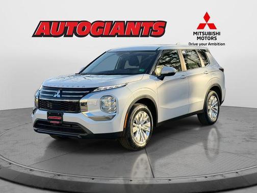 2026 Mitsubishi Outlander ES 2.5 S-AWC