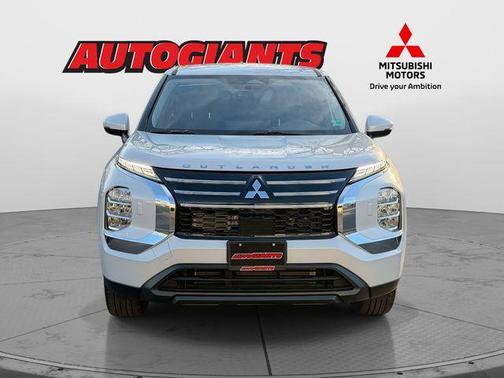 2026 Mitsubishi Outlander ES 2.5 S-AWC