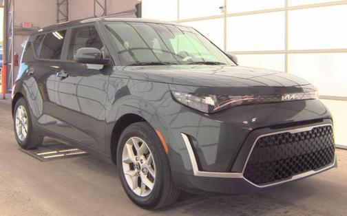 Gravity Gray 2025 Kia Soul LX