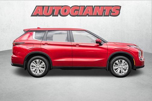 2025 Mitsubishi Outlander ES 2.5 S-AWC