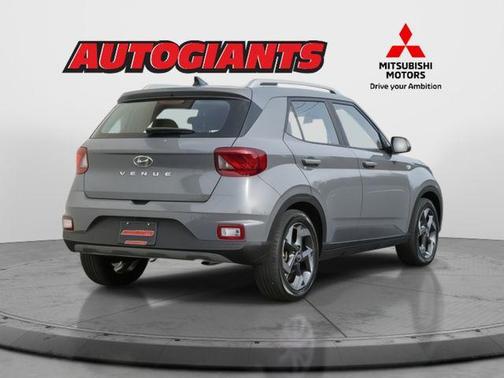 2021 Hyundai VENUE SEL