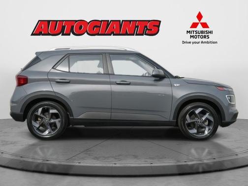 2021 Hyundai VENUE SEL