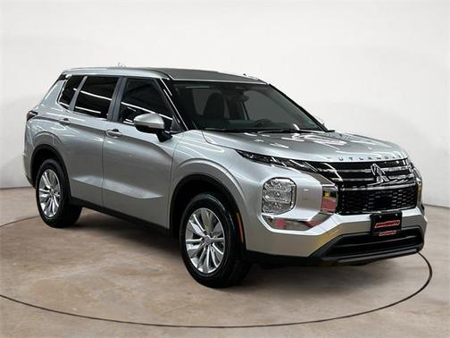 2025 Mitsubishi Outlander ES 2.5 S-AWC