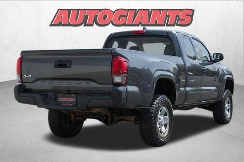 2018 Toyota Tacoma SR