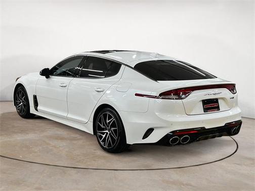 2022 Kia Stinger GT-Line