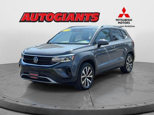 Gray 2023 Volkswagen Taos 1.5T SE