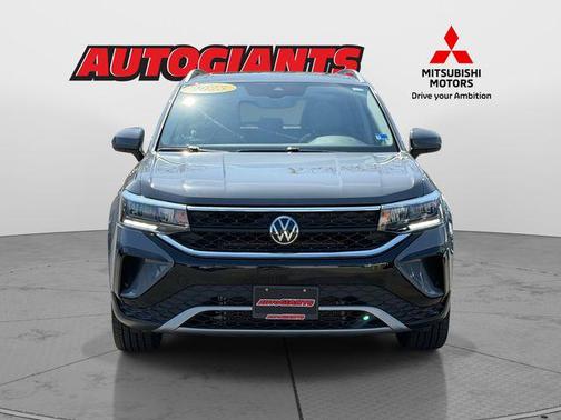 Gray 2023 Volkswagen Taos 1.5T SE