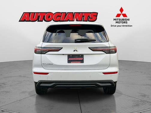 2025 Mitsubishi Outlander ES 2.5 S-AWC