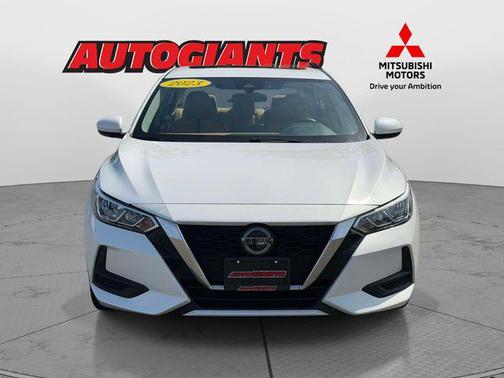 Aspen White Tricoat 2023 Nissan Sentra SV