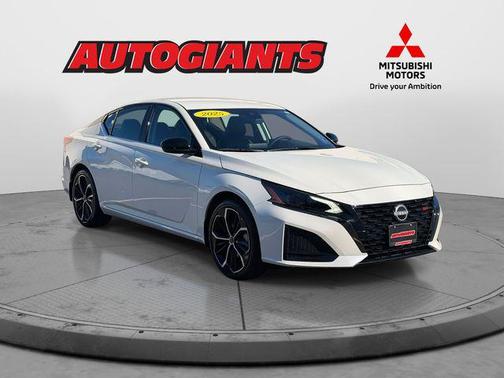 2025 Nissan Altima SR FWD