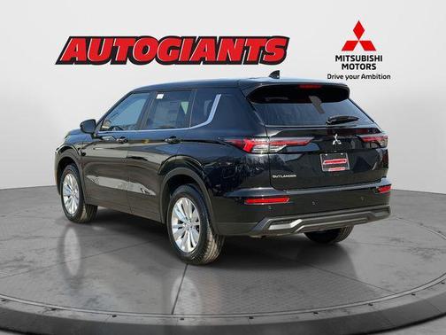 2026 Mitsubishi Outlander ES 2.5 S-AWC