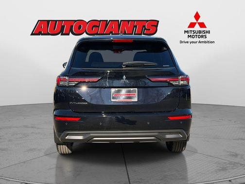 2026 Mitsubishi Outlander ES 2.5 S-AWC