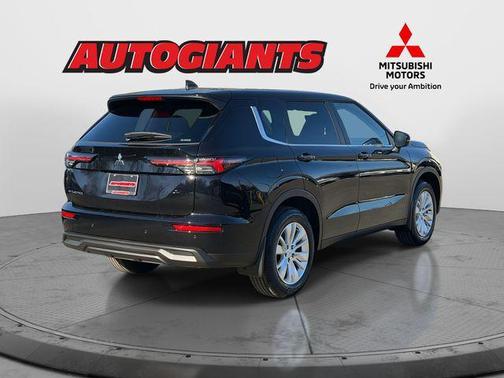 2026 Mitsubishi Outlander ES 2.5 S-AWC