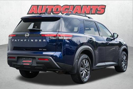 2024 Nissan Pathfinder SV 4WD