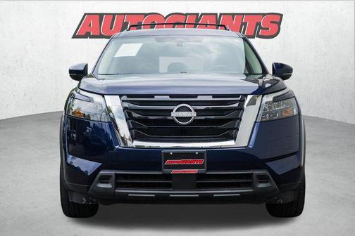 2024 Nissan Pathfinder SV 4WD