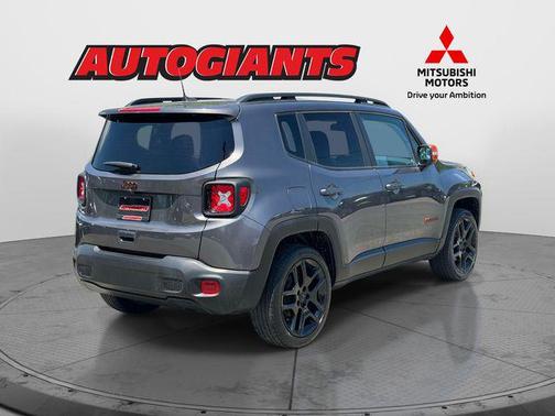Granite Crystal Metallic Clearcoat 2020 Jeep Renegade Latitude