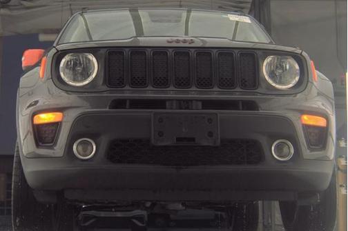 Granite Crystal Metallic Clearcoat 2020 Jeep Renegade Latitude