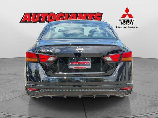 Super Black 2023 Nissan Altima S FWD