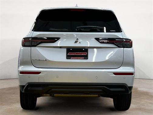 2025 Mitsubishi Outlander ES 2.5 S-AWC