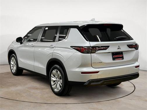 2025 Mitsubishi Outlander ES 2.5 S-AWC