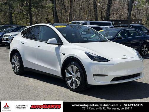 Pearl White Multi-Coat 2023 Tesla Model Y Long Range Dual Motor All-Wheel Drive
