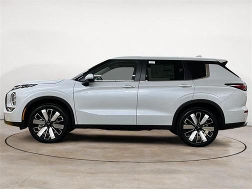 2025 Mitsubishi Outlander SE 2.5 S-AWC