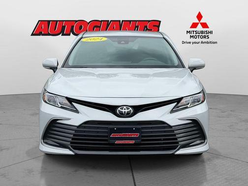 Ice Edge 2024 Toyota Camry LE