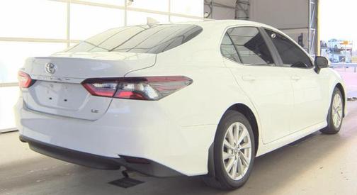 Ice Cap 2024 Toyota Camry LE