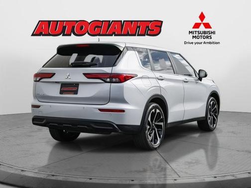 2022 Mitsubishi Outlander ES 2.5 S-AWC