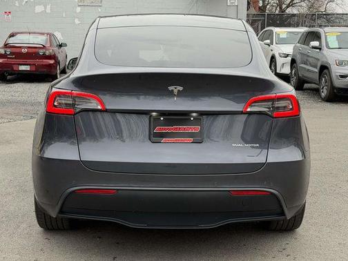 2021 Tesla Model Y Long Range Dual Motor All-Wheel Drive