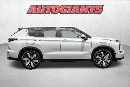 2025 Mitsubishi Outlander SE 2.5 S-AWC