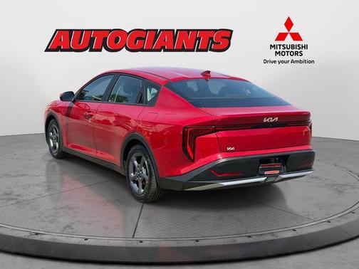 Currant Red 2025 Kia K4 LXS