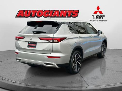 2024 Mitsubishi Outlander PHEV SE S-AWC