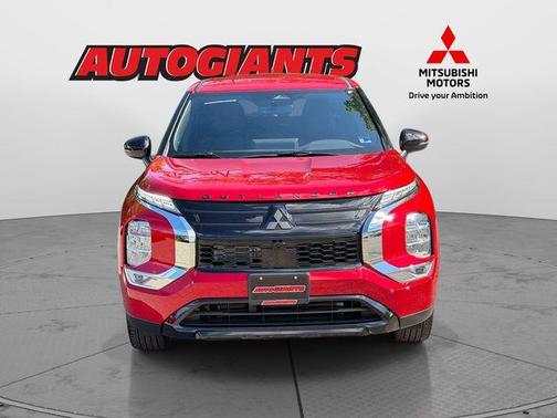 Red Diamond 2026 Mitsubishi Outlander LE