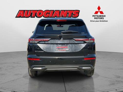 2026 Mitsubishi Outlander ES 2.5 S-AWC