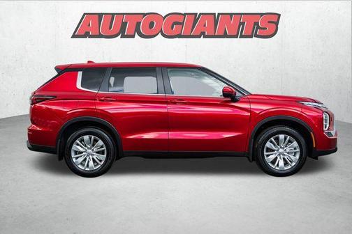 2025 Mitsubishi Outlander ES 2.5 S-AWC