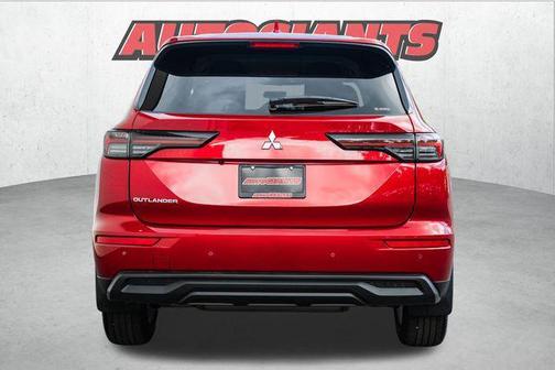 2025 Mitsubishi Outlander ES 2.5 S-AWC