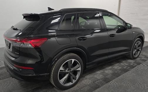 2024 Audi Q4 e-tron Prestige 55 quattro