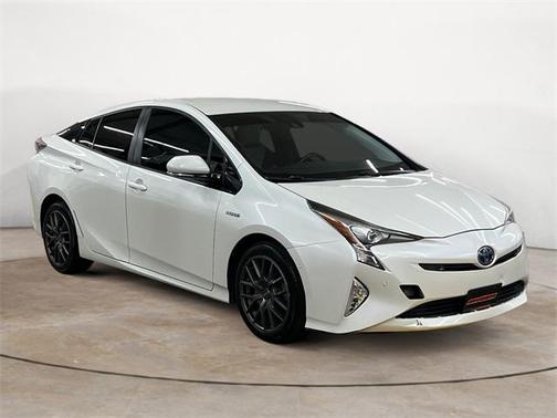2017 Toyota Prius Four Touring