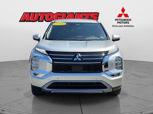 Alloy Silver Metallic 2025 Mitsubishi Outlander SE S-AWC