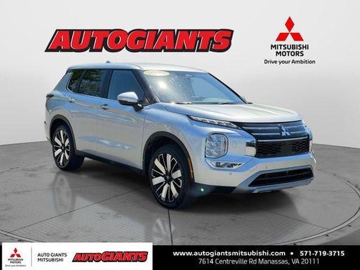 Alloy Silver Metallic 2025 Mitsubishi Outlander SE S-AWC