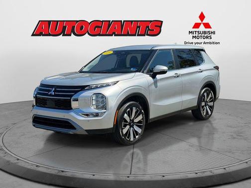 Alloy Silver Metallic 2025 Mitsubishi Outlander SE S-AWC