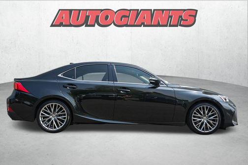 2018 Lexus IS 300 Base