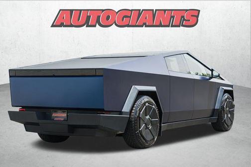 2024 Tesla Cybertruck Cyberbeast