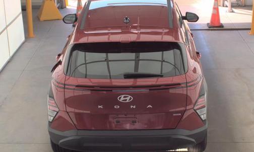 2025 Hyundai KONA SE